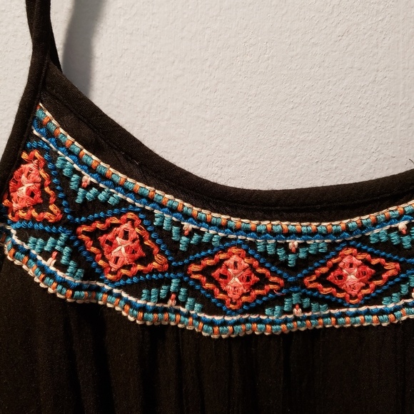 Flowy Tank Top - Picture 3 of 5